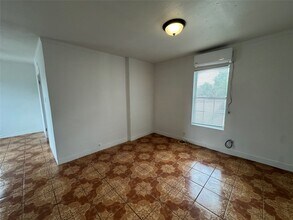 938 Zoe St in Houston, TX - Building Photo - Building Photo