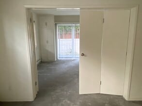 Princess Apartments in Los Angeles, CA - Foto de edificio - Building Photo