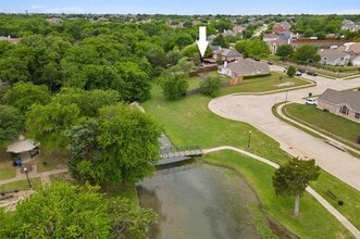 1088 Pondview Dr in Cedar Hill, TX - Building Photo - Building Photo