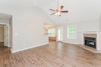 1453 Virgil Pond Ln in Loganville, GA - Building Photo - Building Photo