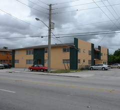 1500 W 29th St in Hialeah, FL - Building Photo - Building Photo