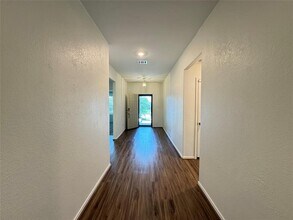 105 Pearland St in Hutto, TX - Building Photo - Building Photo