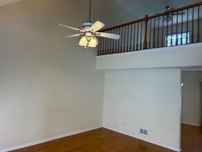 134 Heritage Ct in Gurnee, IL - Building Photo - Building Photo