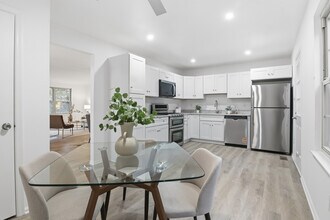 1858 Heather Glen Ct in Woodbridge, VA - Building Photo - Building Photo