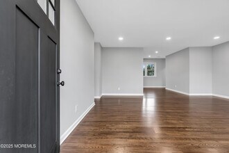 1230 Dove St in Toms River, NJ - Building Photo - Building Photo