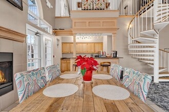 Village of Canton Apartments in Canton, MI - Foto de edificio - Building Photo