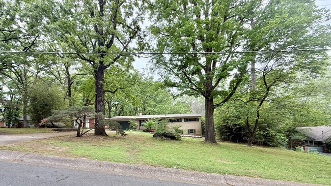 property at 102 Blueridge Pl