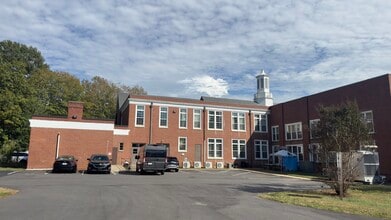 27 Hege Drive in Lexington, NC - Foto de edificio - Building Photo