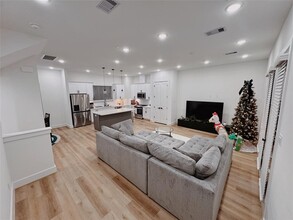 3006 Holman St in Houston, TX - Building Photo - Building Photo