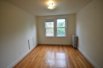 1626 Commonwealth Ave, Unit 12 in Boston, MA - Building Photo - Building Photo
