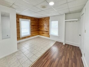 7 Howe St in Lewiston, ME - Building Photo - Building Photo