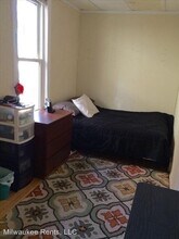 3114 N Newhall St in Milwaukee, WI - Foto de edificio - Building Photo