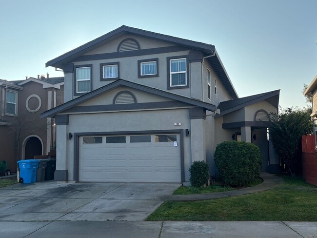 property at 705 Chateau Cir