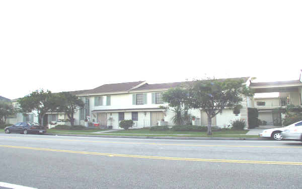 2870 W 235th St in Torrance, CA - Building Photo