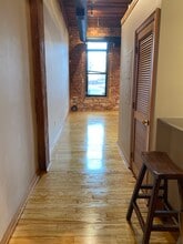 230 W Tazewell St, Unit 105 in Norfolk, VA - Foto de edificio - Building Photo