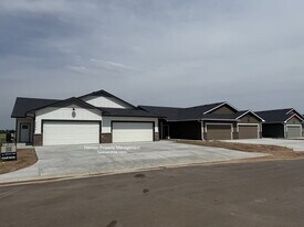 2056 N Reece Ct in Wichita, KS - Building Photo