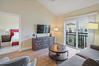 599 John Carlyle St in Alexandria, VA - Building Photo - Building Photo