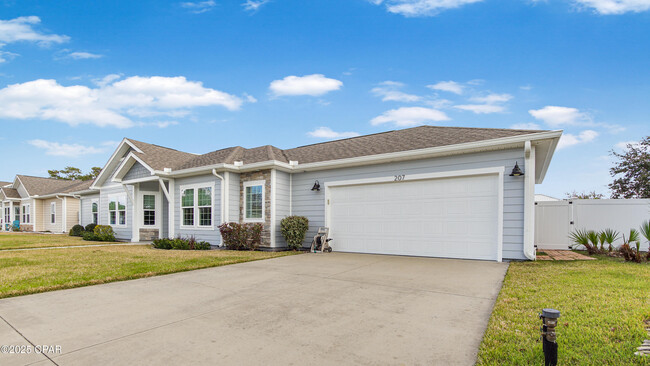 207 Wiregrass Ln in Panama City Beach, FL - Building Photo - Building Photo