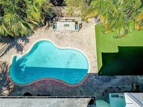 801 NE 17th St in Fort Lauderdale, FL - Building Photo - Building Photo