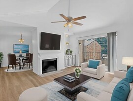 5300 Keller Springs Rd, Unit ID401812 in Dallas, TX - Building Photo