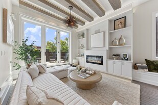 2756 N Magnolia Ave, Unit PH in Chicago, IL - Building Photo