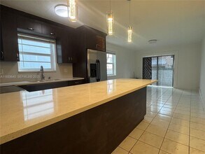 1221 SW 122nd Ave in Miami, FL - Building Photo - Building Photo