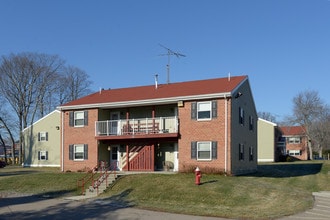 James Thomas Apartments in Taunton, MA - Building Photo - Building Photo