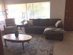 8806 1st Ave NE in Seattle, WA - Building Photo - Building Photo