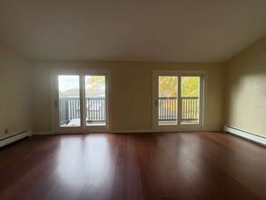 156 Warner St, Unit 156 in Hamden, CT - Building Photo - Building Photo