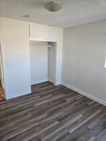 232 E 66th St, Unit 1.4 in Los Angeles, CA - Building Photo - Building Photo