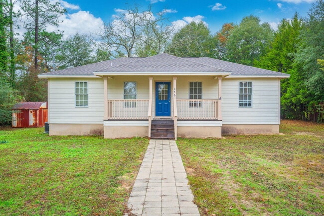 456 Kings Lake Blvd in Defuniak Springs, FL - Building Photo - Building Photo