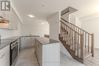 84 Ennerdale St in Barrie, ON - Building Photo - Building Photo