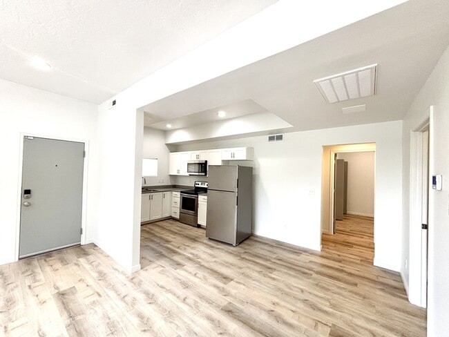 1090 S 1100 E in Salt Lake City, UT - Building Photo - Building Photo
