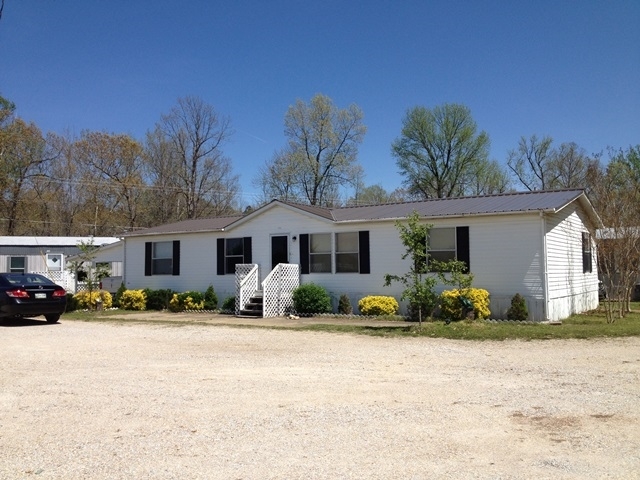 2016 S Second St in Booneville, MS - Building Photo