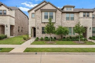 2922 Alto Dr in Sachse, TX - Building Photo