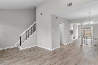 1386 Sierra Dr in Virginia Beach, VA - Building Photo - Building Photo