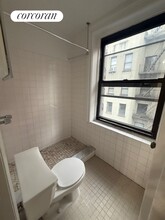 532 W 50th St in New York, NY - Foto de edificio - Building Photo