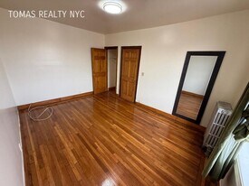 710 E 235th St in Bronx, NY - Building Photo