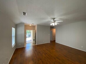 38 W Sage Creek Pl in Spring, TX - Building Photo - Building Photo