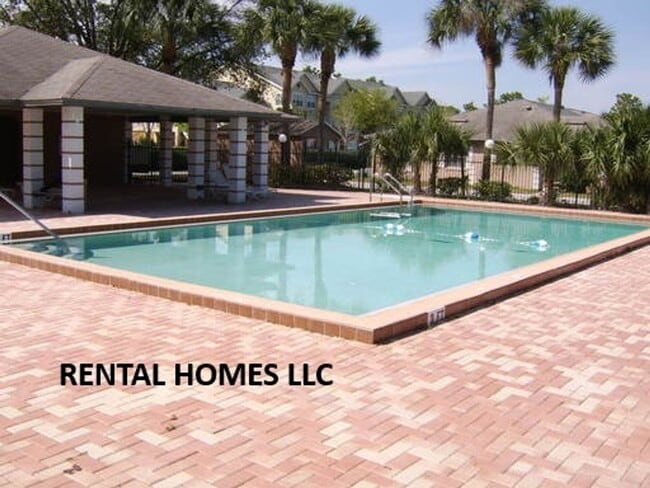 1050 Sophie Blvd in Orlando, FL - Building Photo - Building Photo