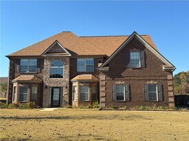 352 Plymstock Dr in Mcdonough, GA - Building Photo