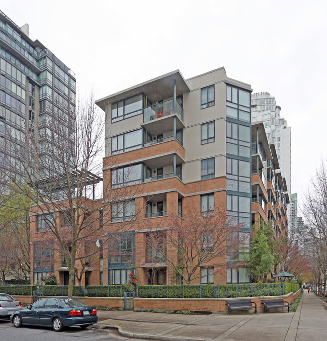 Roundhouse Co-operative in Vancouver, BC - Building Photo - Building Photo