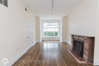 2005 W Race Ave, Unit 2 in Chicago, IL - Building Photo - Building Photo