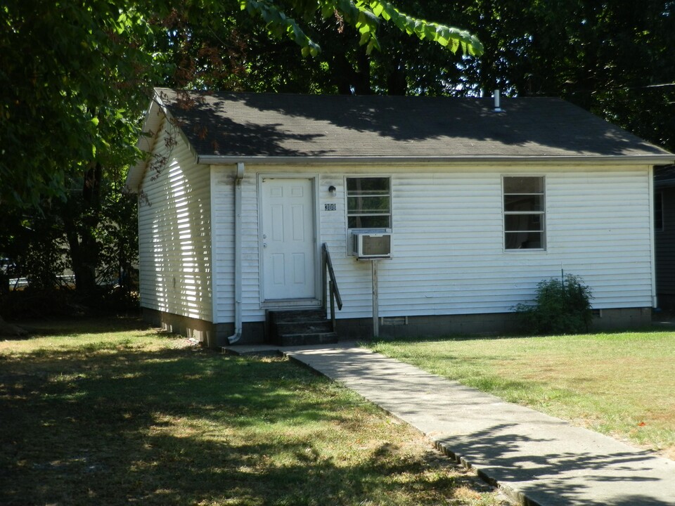 308 N 14th Ave in Paragould, AR - Building Photo