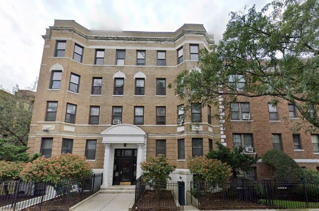 property at 471 Commonwealth Ave