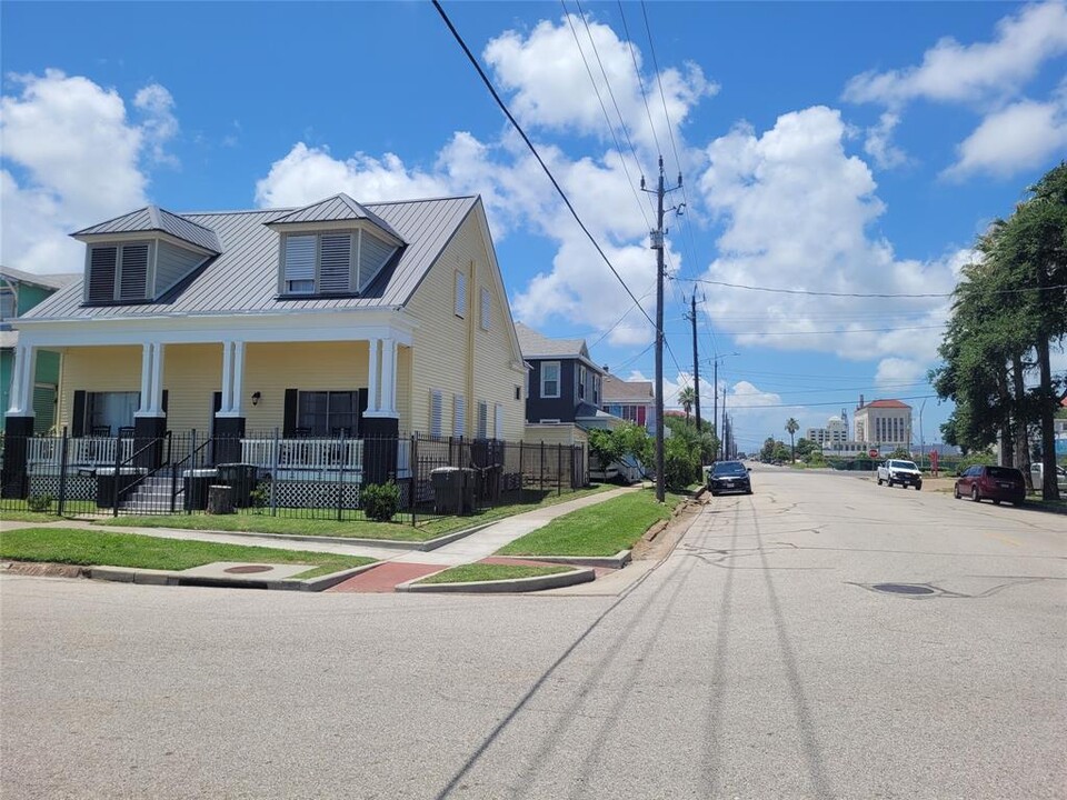 2602 Avenue K in Galveston, TX - Building Photo