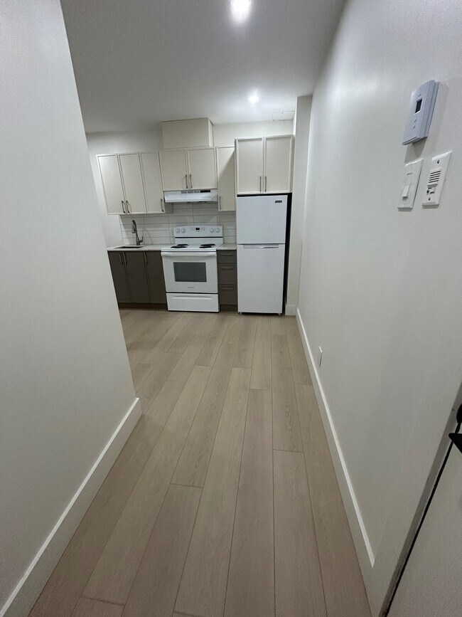 2250 Av. Girouard in Montréal, QC - Building Photo - Building Photo
