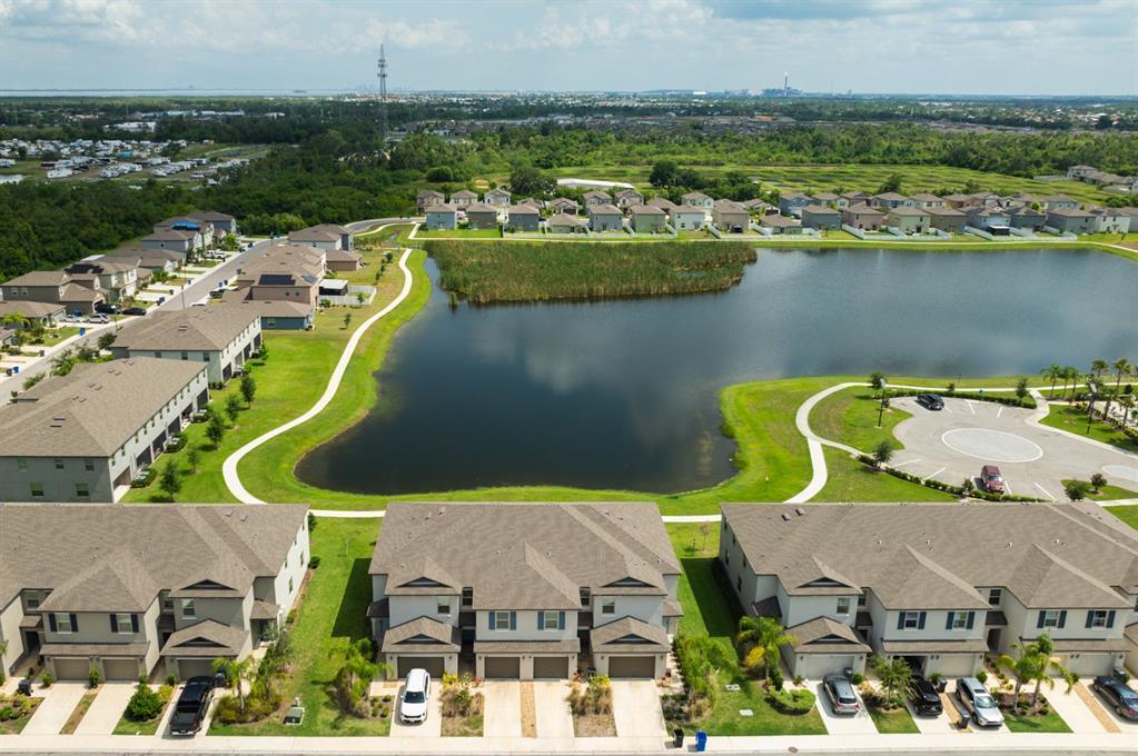 736 Royal Empress Dr in Ruskin, FL - Building Photo