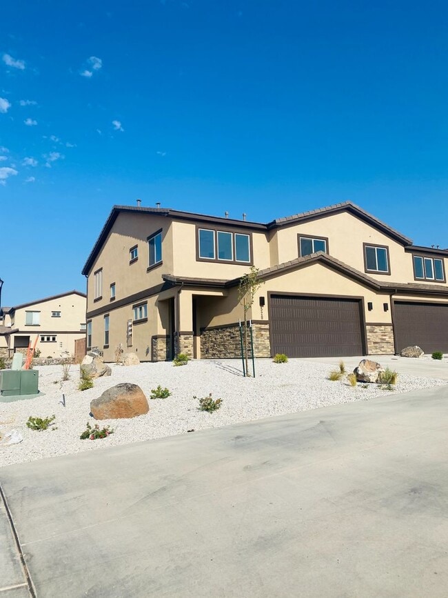 520 W 540 N in Hurricane, UT - Building Photo - Building Photo