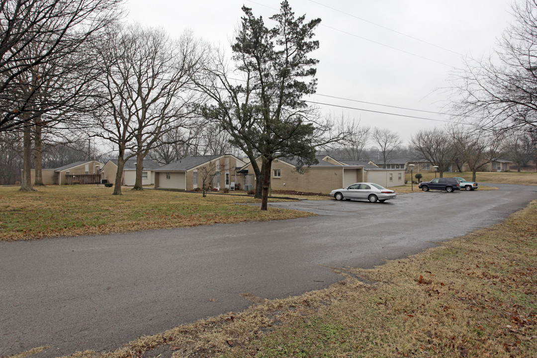 North Park Village Senior Living in Madison, TN - Building Photo